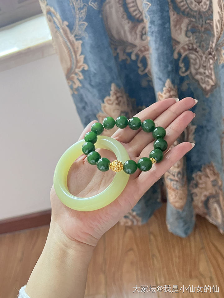 阴雨天的碧玉_玉石和田玉