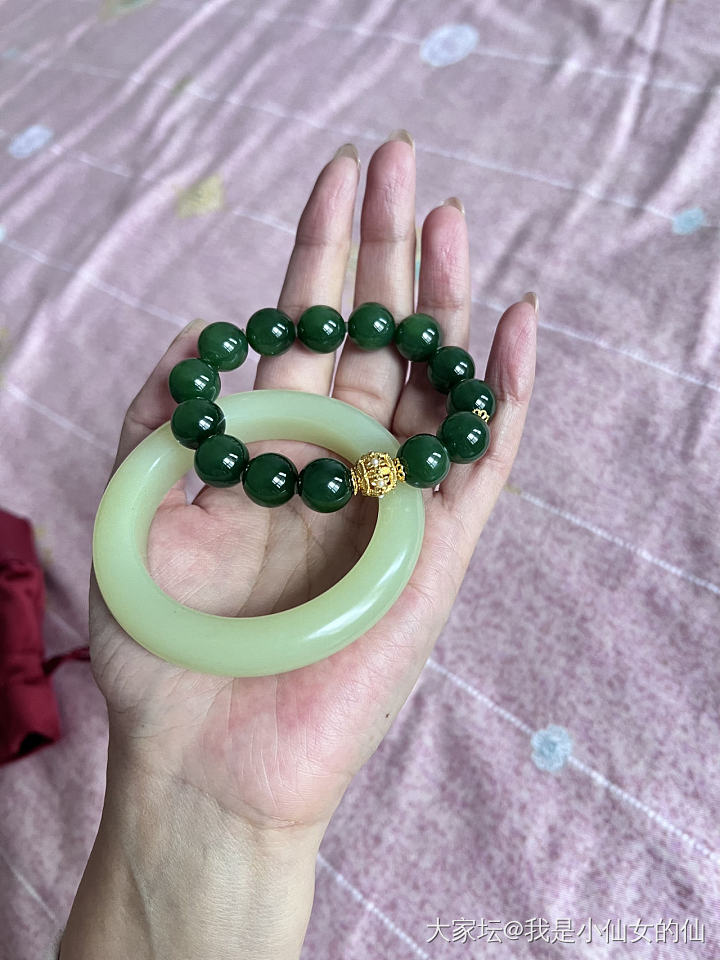 阴雨天的碧玉_玉石和田玉