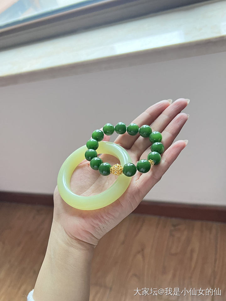 阴雨天的碧玉_玉石和田玉