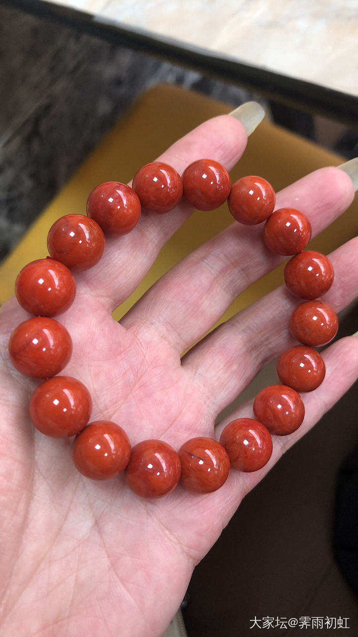 今天去汕尾的水晶南红珠宝批发市场溜弯_水晶