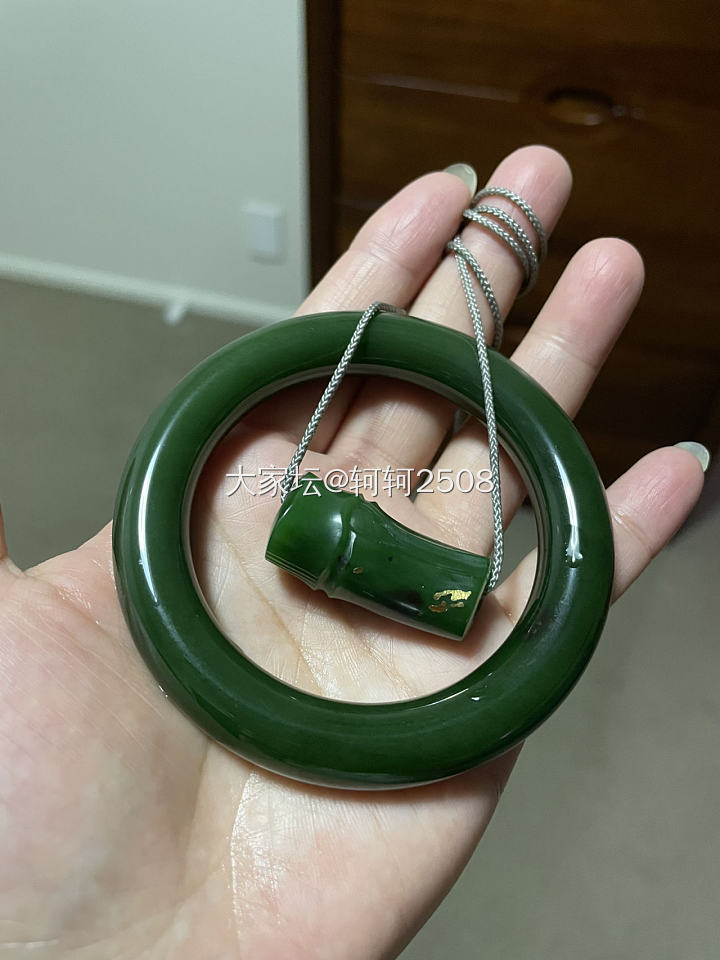 新欢到位 长了一副惹不起的样子？_和田玉