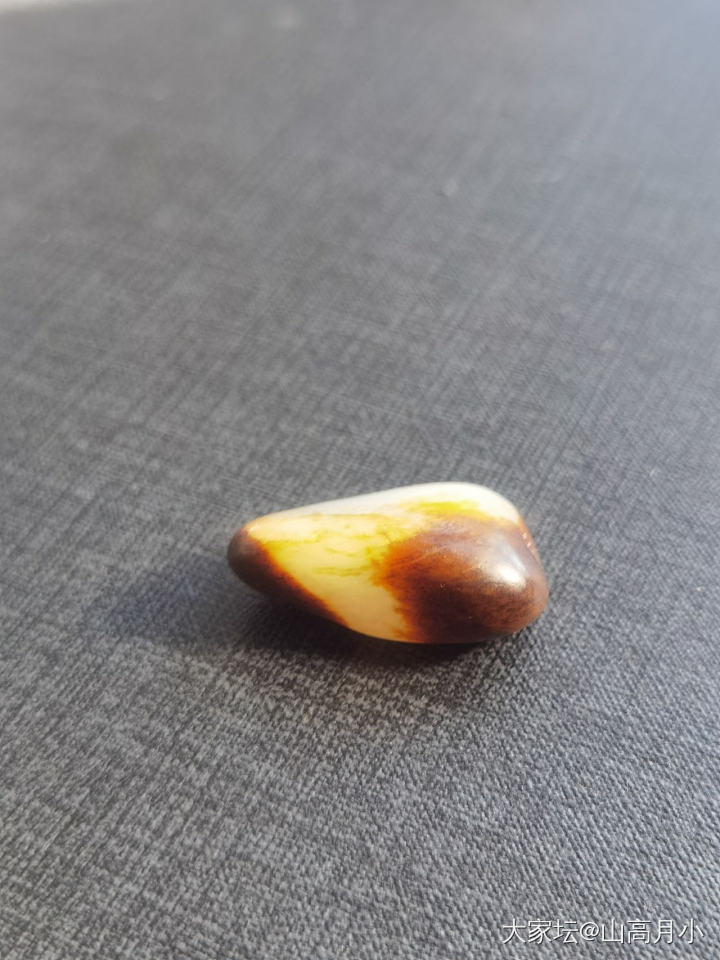 红皮白肉_和田玉