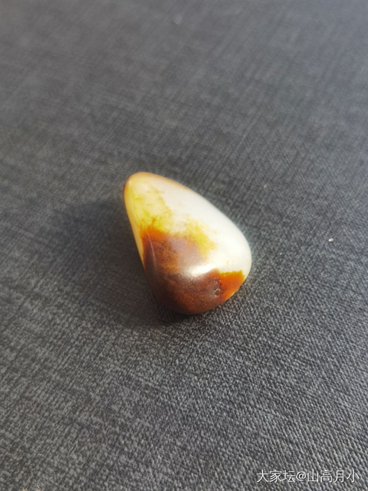 红皮白肉_和田玉