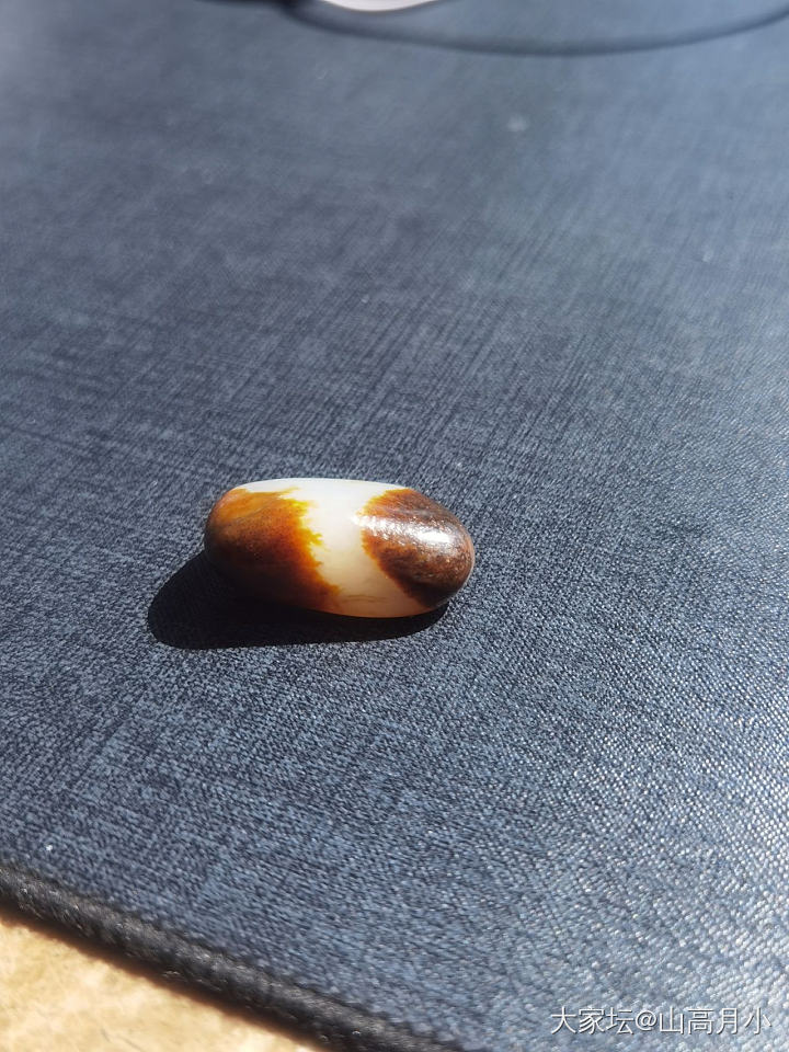 红皮白肉_和田玉