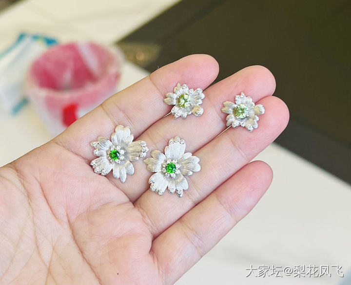 耳钉三件套_彩色宝石
