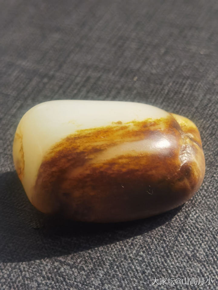 籽料的原石之美_和田玉