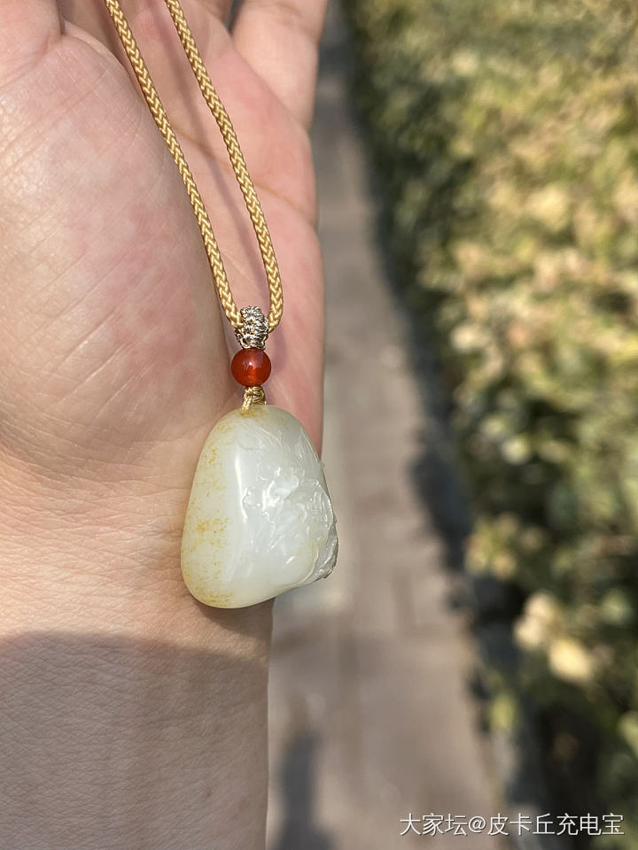 走路回家有点烦，晒晒牡丹吧_和田玉