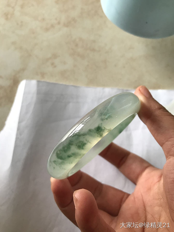 想看看大家小六一开的翠翠镯子啥样_手镯翡翠