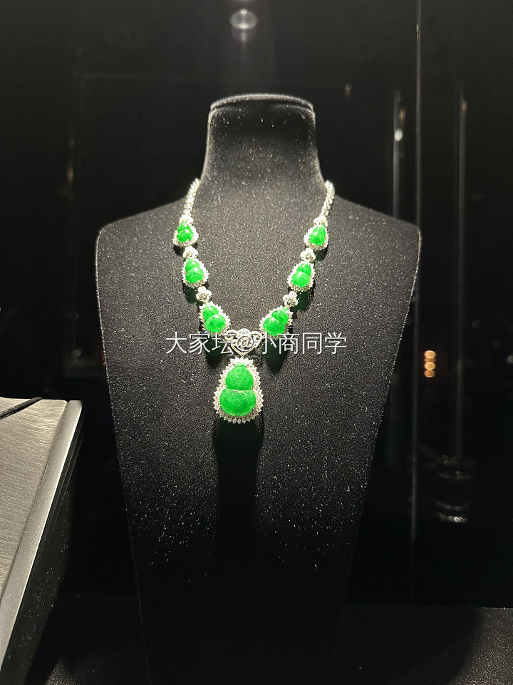 绿绿的宝贝_玉石翡翠
