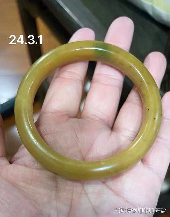 辽阳绿_手镯玉石
