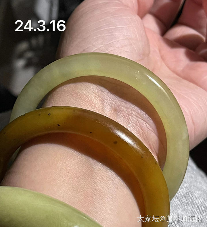 辽阳绿_手镯玉石