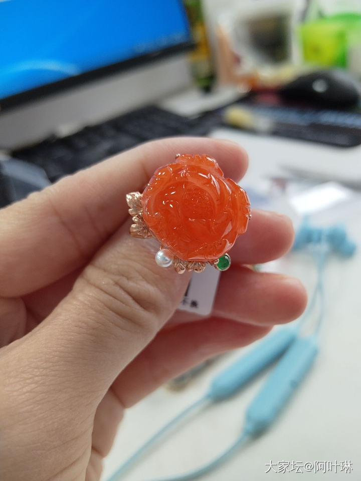 最近沉迷淘宝直播，入了一些小可爱_南红