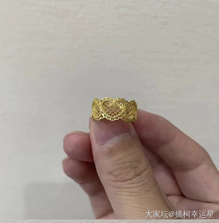 收蕾丝黄金戒指_戒指金