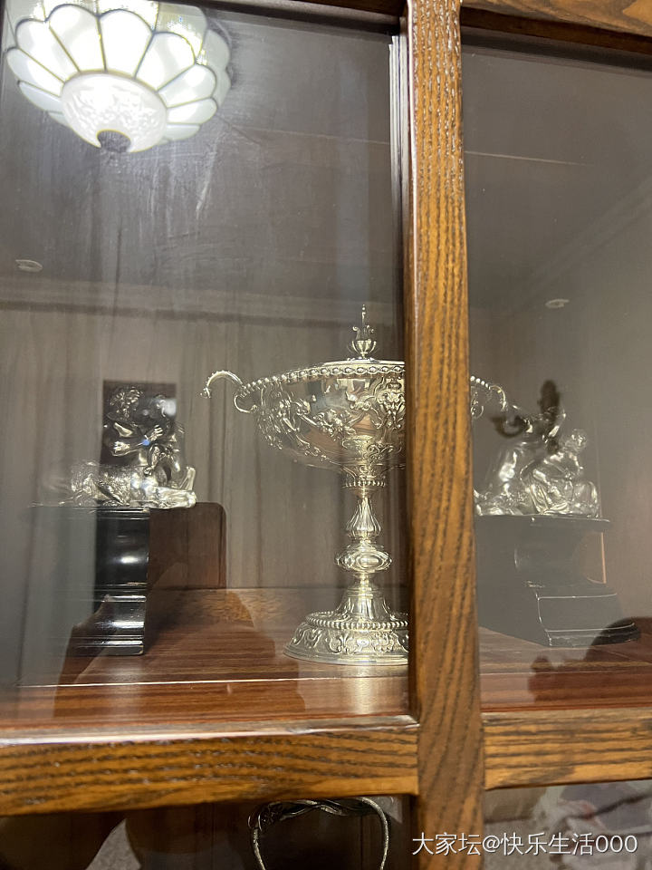 英国王室御用银匠Robert Garrad制作的新文艺复兴精品trophy。_银器
