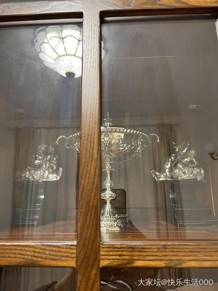 英国王室御用银匠Robert Garrad制作的新文艺复兴精品trophy。_银器