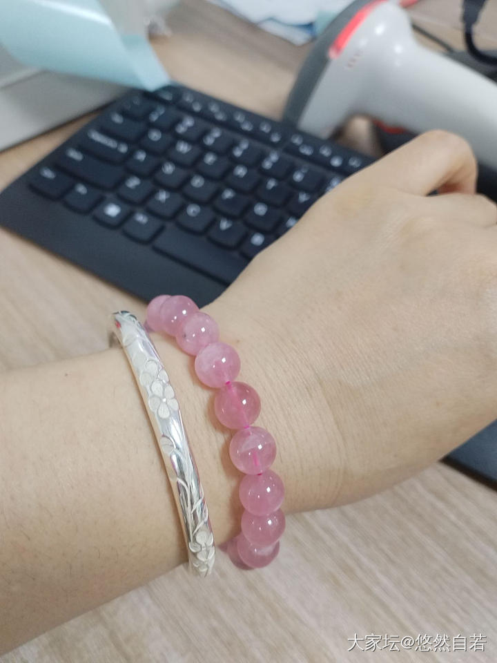 戴水晶，心情好好。_银