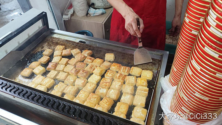 呈坎吃到毛豆腐_美食旅游