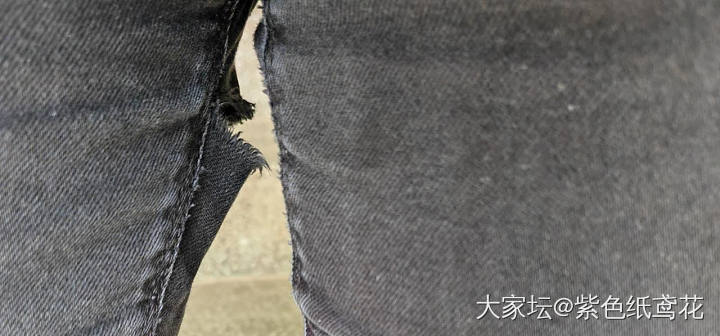 讲一个悲伤的故事：裤子被老婆婆的背篓划破了。_闲聊