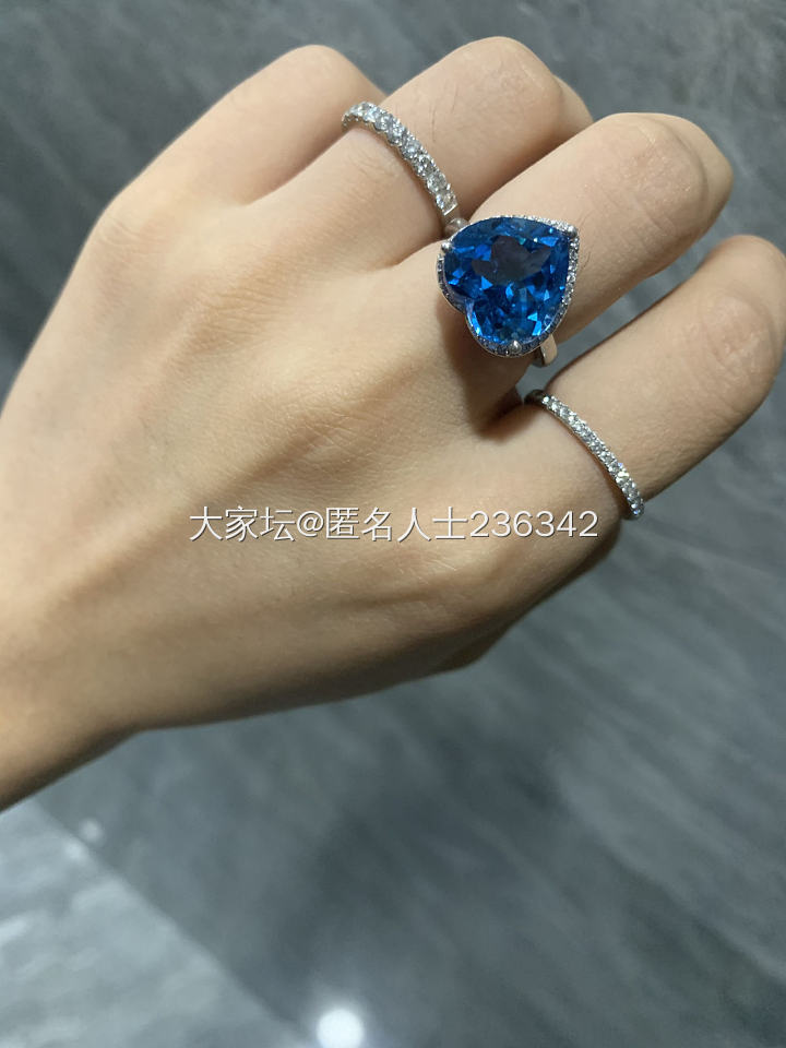 你们还会戴托帕石首饰么？_托帕石彩色宝石
