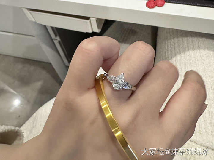 请问有没有三石款做得好又能做培育钻镶嵌的厂家呀_镶嵌