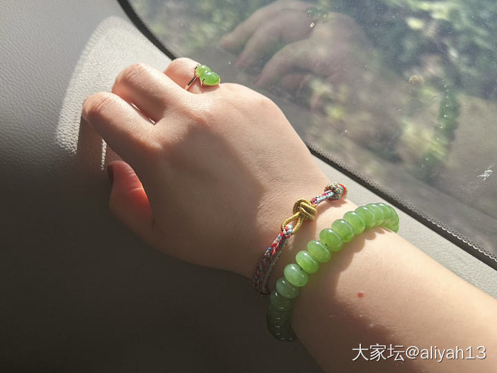 腕间一抹绿，爱不爱？_碧玉和田玉