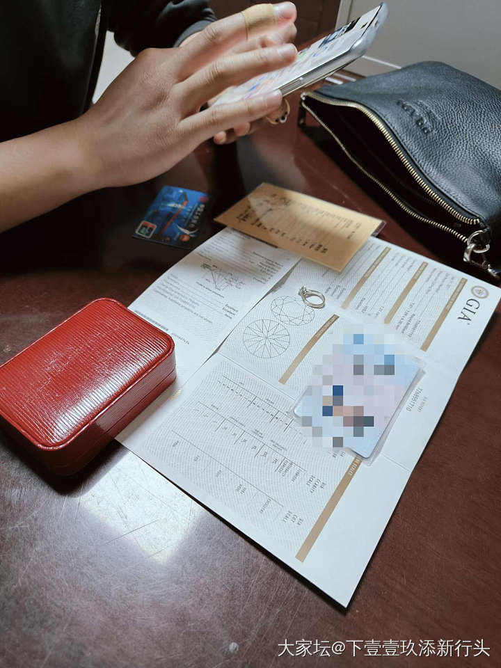 纠结了两天，我还是把天然钻石卖了，大概率以后不会再入手了，那就好好告个别吧（长）_钻石