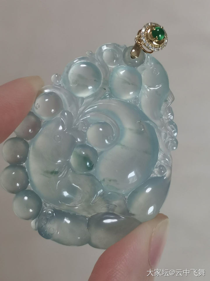 翡翠吊坠_翡翠
