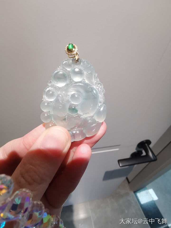 翡翠吊坠_翡翠