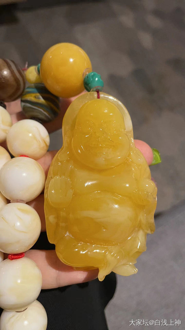 求问坛子里的高手，蜜蜡是真的还是假的_琥珀蜜蜡