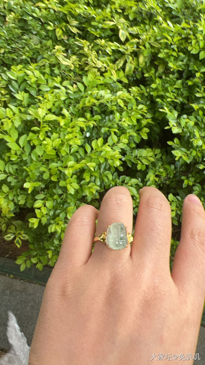 金价太高歪去别的赛道玩一下_戒指翡翠