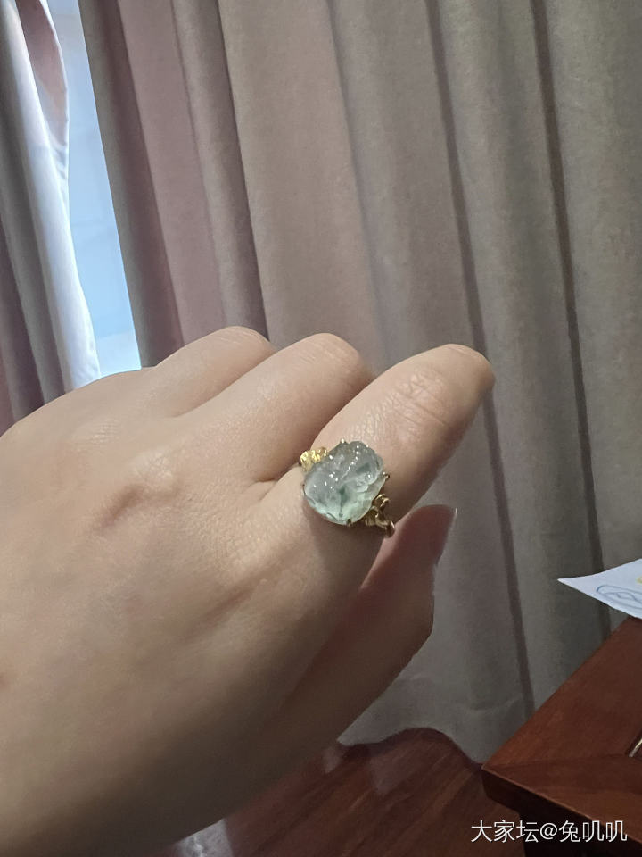 金价太高歪去别的赛道玩一下_戒指翡翠