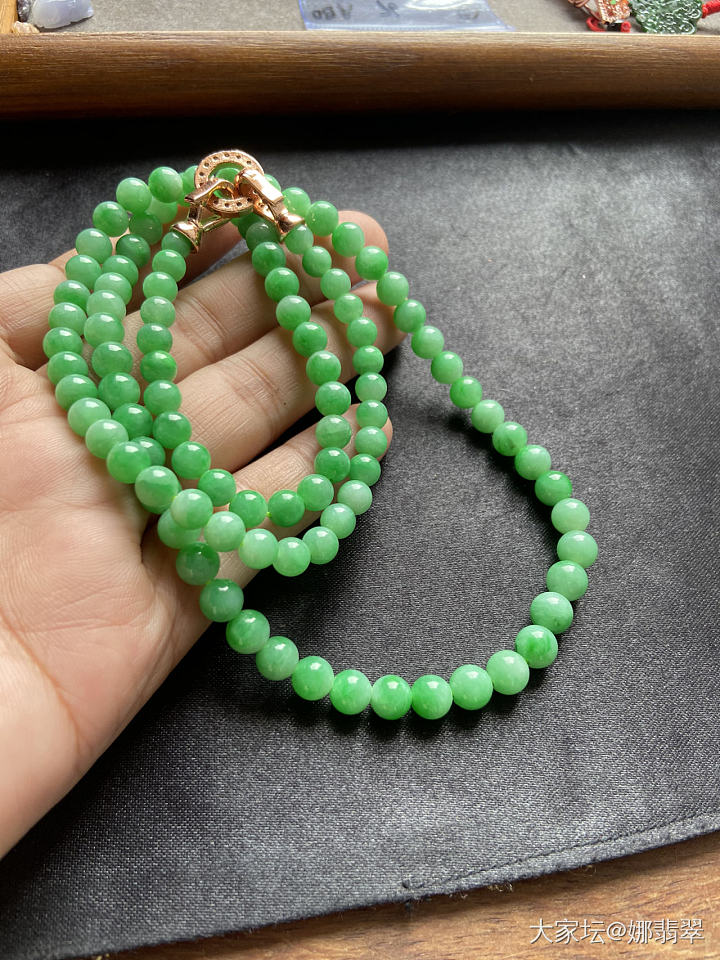 阳绿细腻项链19600、珠子5-6.5mm细腻，长度540mm_翡翠