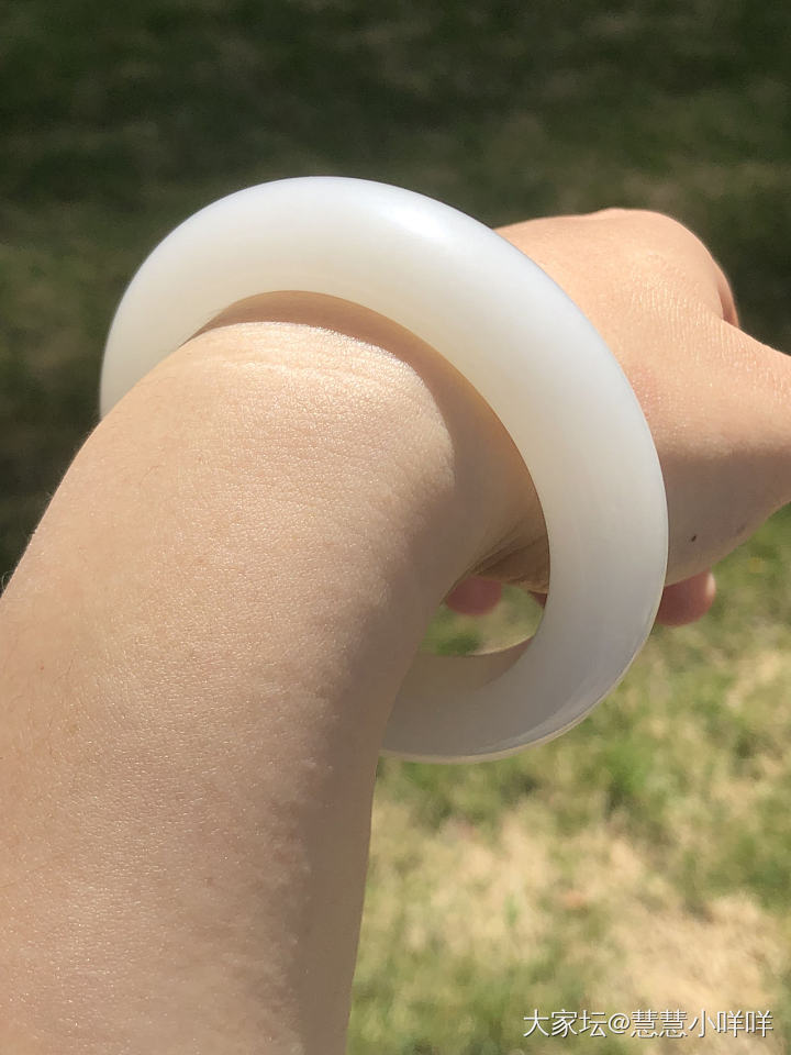 等红灯，拍手镯_手镯和田玉