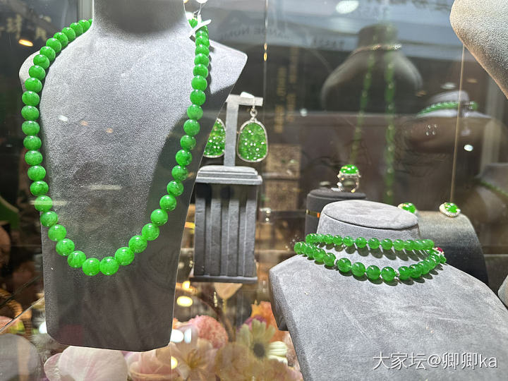 刚从北京珠宝展出来，热乎乎图片_展会翡翠