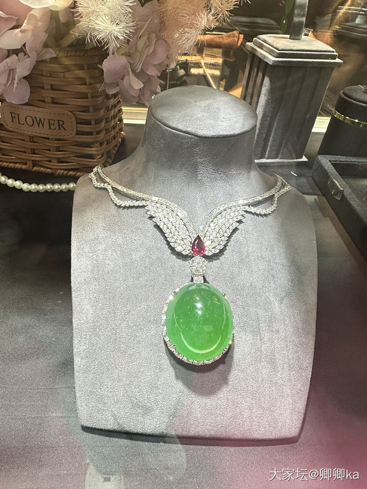 刚从北京珠宝展出来，热乎乎图片_展会翡翠