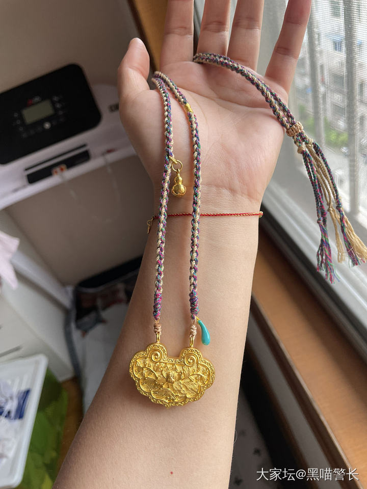 编了一上午，看看如何_金碧玉串珠