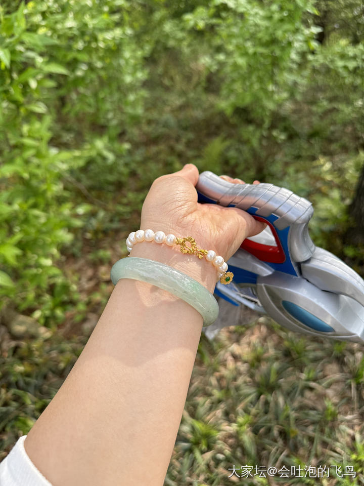 不冷不热正好爬山_翡翠
