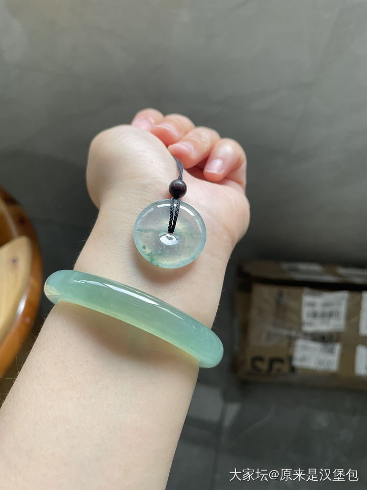 沉迷于我的翠翠无法自拔_翡翠