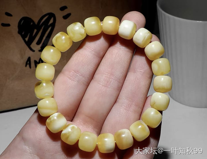 蜜蜡，帮忙选一条_琥珀蜜蜡