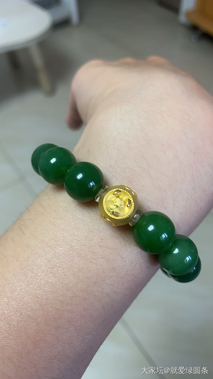 昨天问的碧玉串_珠串和田玉