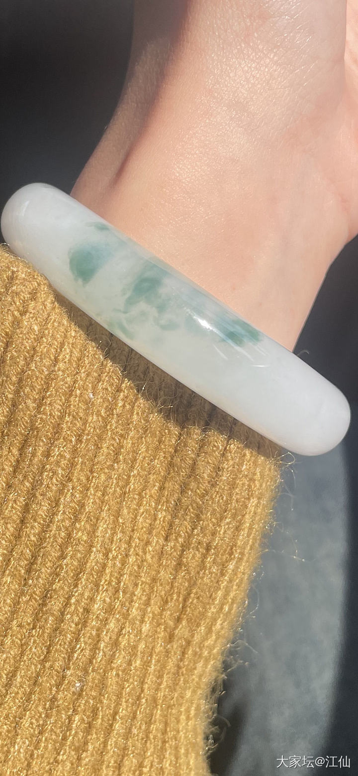 喜欢起光还是起胶？_翡翠