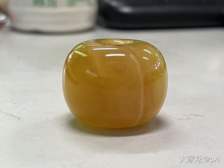 奶糖珠子_蜜蜡
