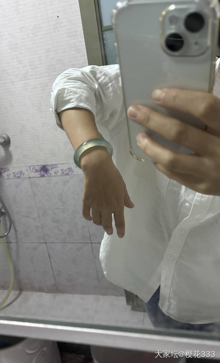 感觉苹果15比7p拍得更真实_翡翠