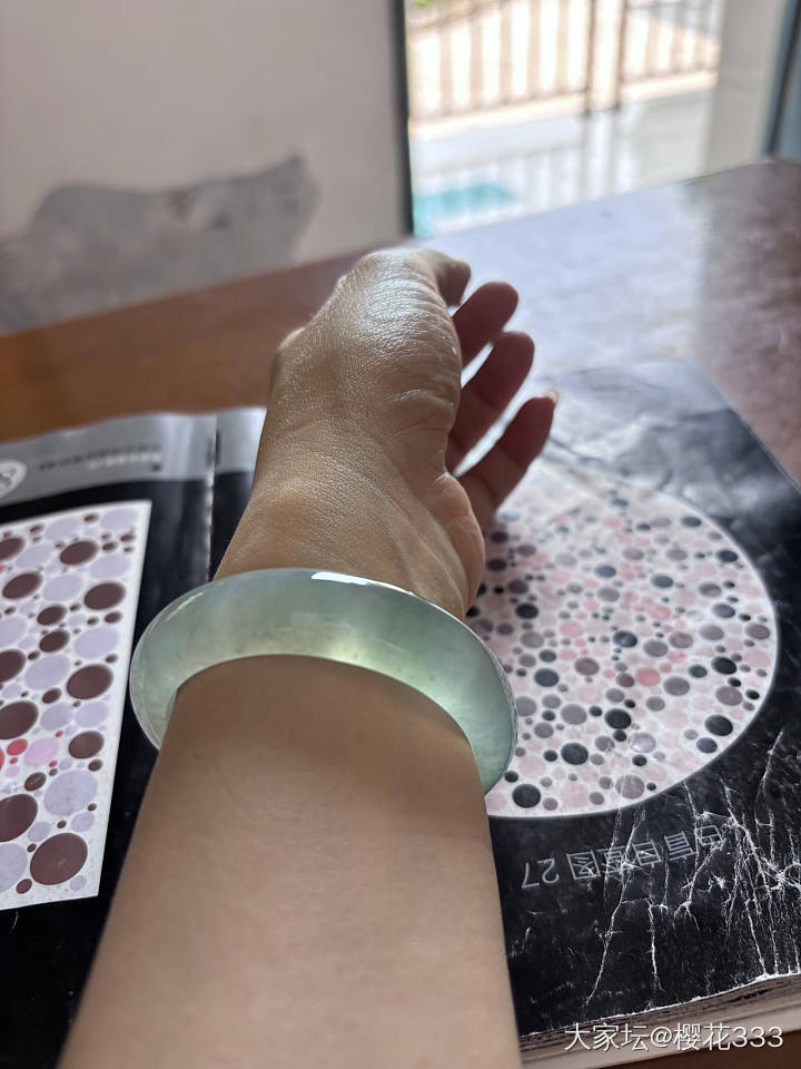 感觉苹果15比7p拍得更真实_翡翠
