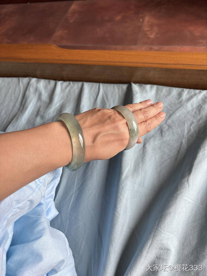 感觉苹果15比7p拍得更真实_翡翠