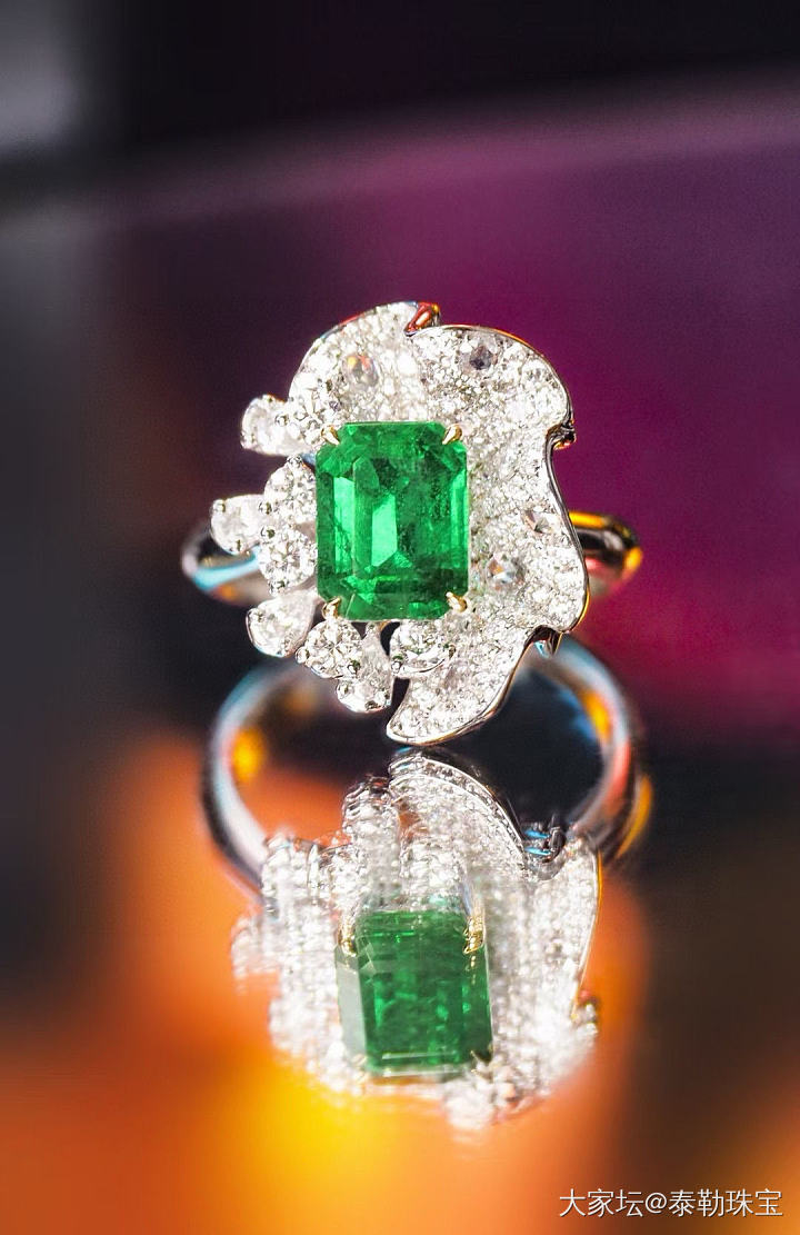 2.37ct祖母绿戒指 日常佩戴款 有设计感_名贵宝石