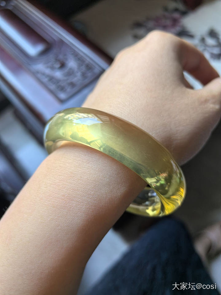 这光感和颜色适合夏天_手镯水晶