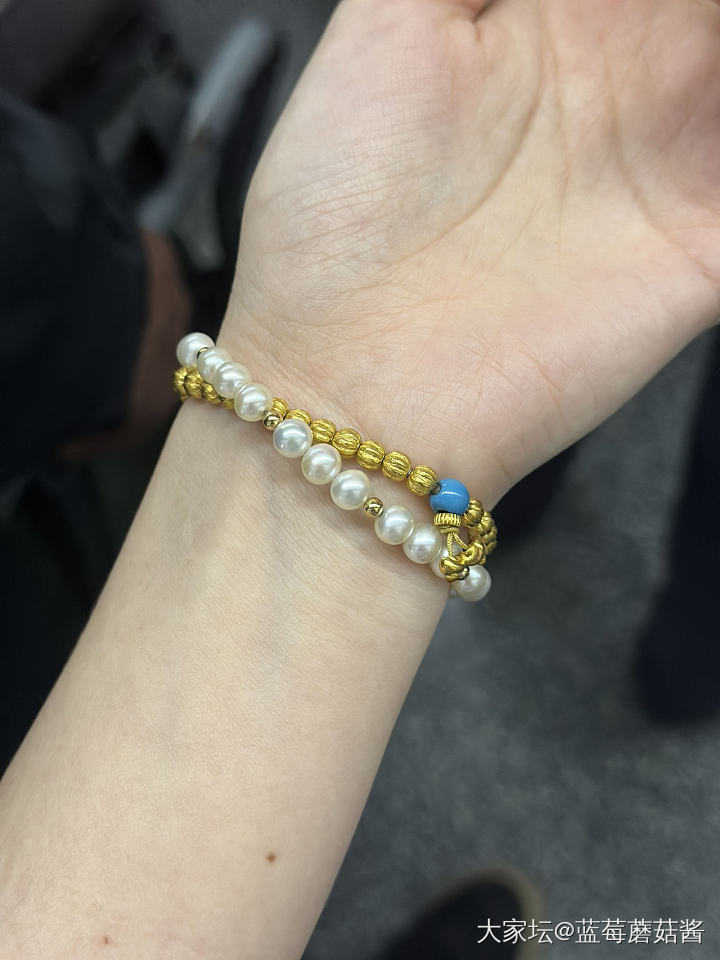 姐妹们晒一下今天的左手哦_手饰翡翠