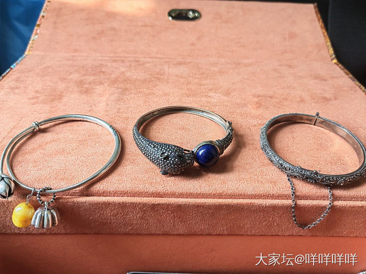 翻出来三个银镯子_手镯银