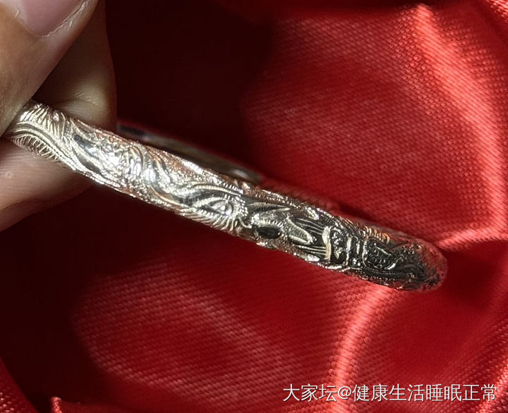 寸龙凤存图_手镯银